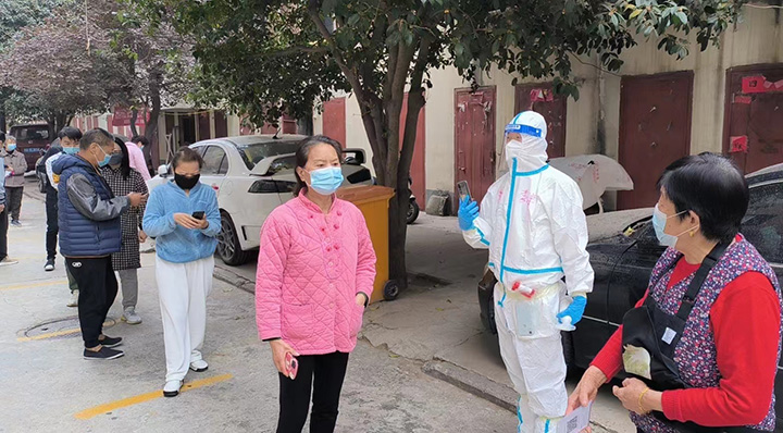 【坚定信心 同心抗疫】盐城商会携手同心抗击疫情 践行二十大精神(图2) 吴昌智.jpg