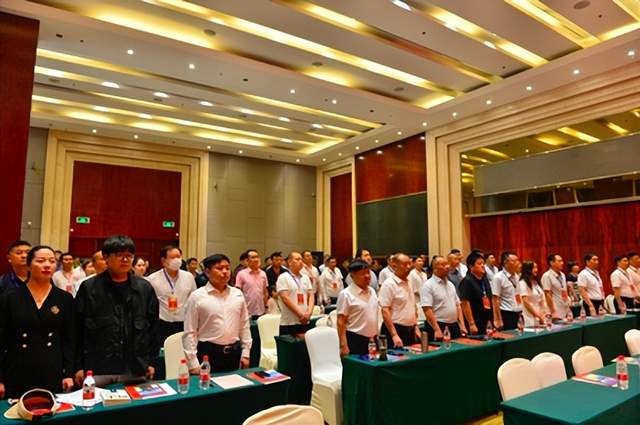 郑州市商丘商会第二届第一次会员大会暨商丘市人民政府招商引资市情发布会顺利召开(图3) 郑州市商丘商会第二届第一次会员大会暨商丘市人民政府招商引资市情发布会顺利召开(图3)