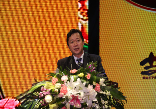 2013河南浙鑫实业集团新春团拜会暨“百名浙商看宁波”活动举行(图4) 2013河南浙鑫实业集团新春团拜会暨“百名浙商看宁波”活动举行(图4)