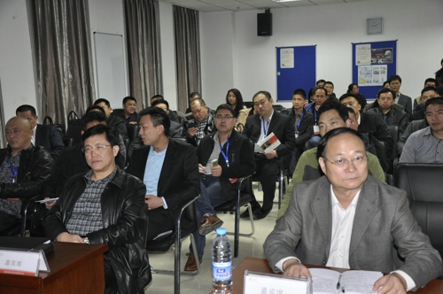 定位·实现品牌之道在郑煤集团开讲(图2) 定位·实现品牌之道在郑煤集团开讲(图2)