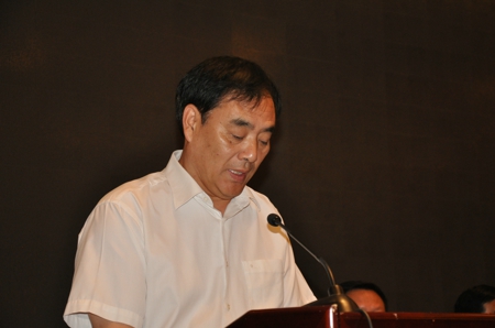 伟德体育直播开奖入口十七届五次常委会议在上街隆重召开(图4) 伟德体育直播开奖入口十七届五次常委会议在上街隆重召开(图4)