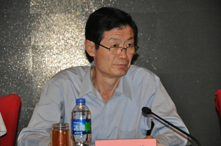 伟德体育直播开奖入口十七届五次常委会议在上街隆重召开(图5) 伟德体育直播开奖入口十七届五次常委会议在上街隆重召开(图5)