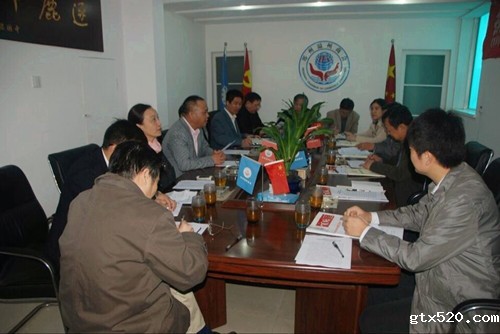 新疆建设兵团到郑州温州商会参观学习 管城回族区委副书记武拥军等领导的陪同(图1) 新疆建设兵团到郑州温州商会参观学习 管城回族区委副书记武拥军等领导的陪同(图1)