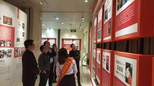 伟德体育直播开奖入口参观郑州好人馆(图3) 伟德体育直播开奖入口参观郑州好人馆(图3)