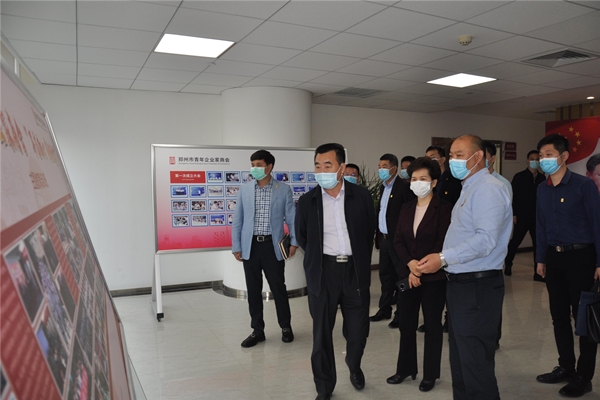 杨福平部长:抓好“双统筹”做到“两不误”(图1) 杨福平部长:抓好“双统筹”做到“两不误”(图1)