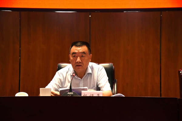 郑州市民营经济“两个健康”提升行动暨“一联三帮”专项行动推进会召开(图2) 郑州市民营经济“两个健康”提升行动暨“一联三帮”专项行动推进会召开(图2)