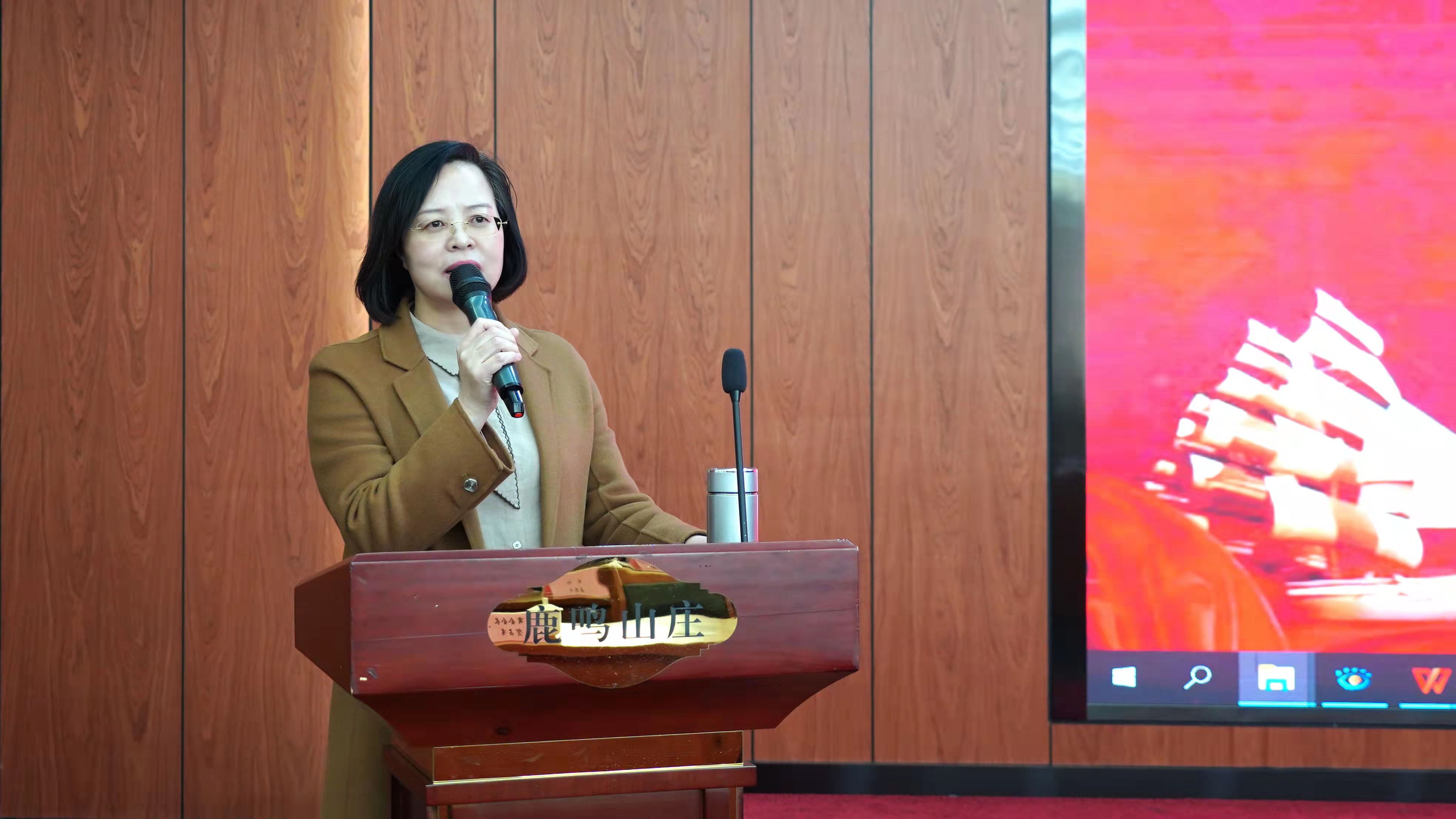 登封市嵩山众帮百企联合商会为会员企业搭建学习交流平台(图4)