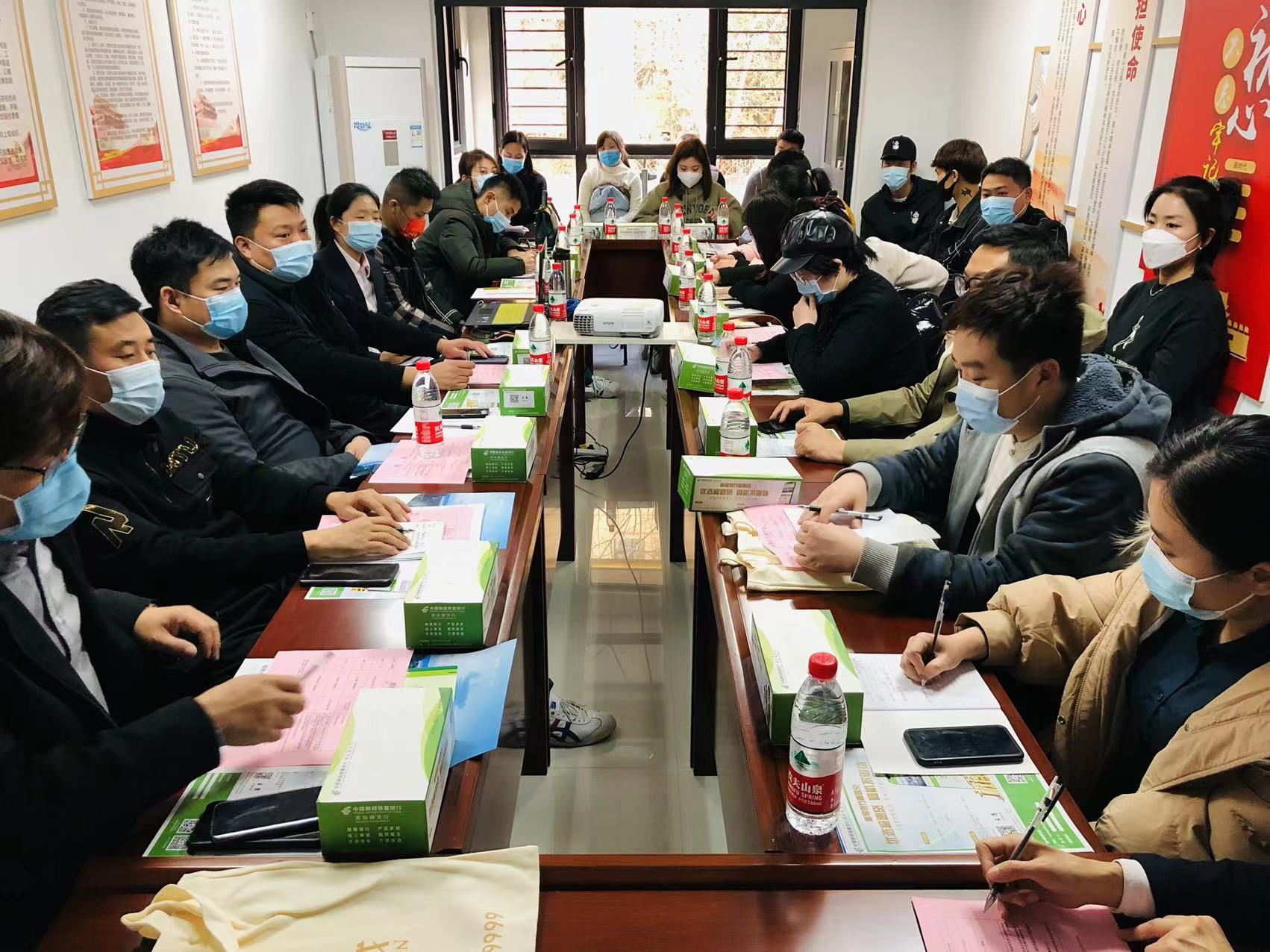 管城区新联会金岱联谊站成功举办金融惠企政策宣讲会(图1)