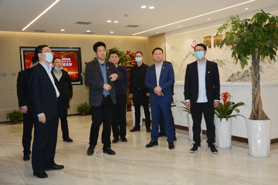 联合共建 携手提升---河南省温州商会机关党支部与工商银行郑州分行运行管理部、金水支行开展联合党建活动(图1) e75dab3b6e42167f70dad4e049583cb_副本.jpg
