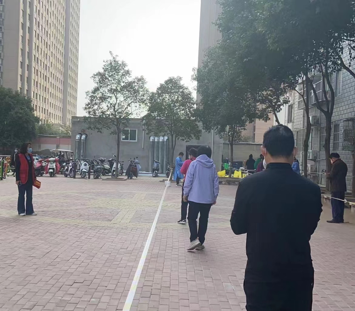 全民抗疫——郑州延津商会志愿者掠影(图8) 微信图片_20221121160734.jpg