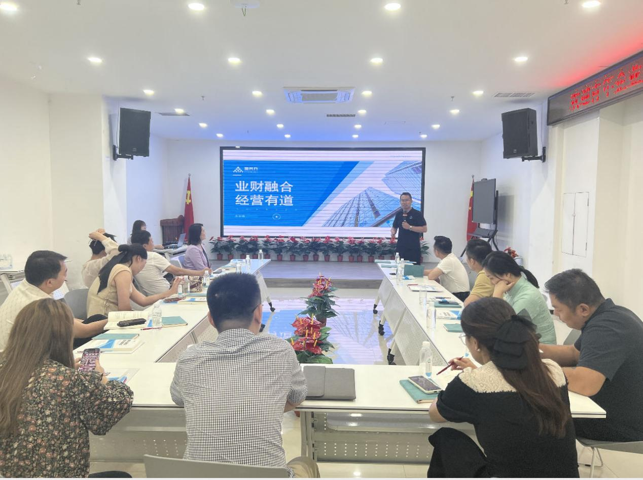 深入企业走访交流 积极沟通共促发展--郑州市青年企业家商会持续开展企 业走访活动(图4) 图片 3.png