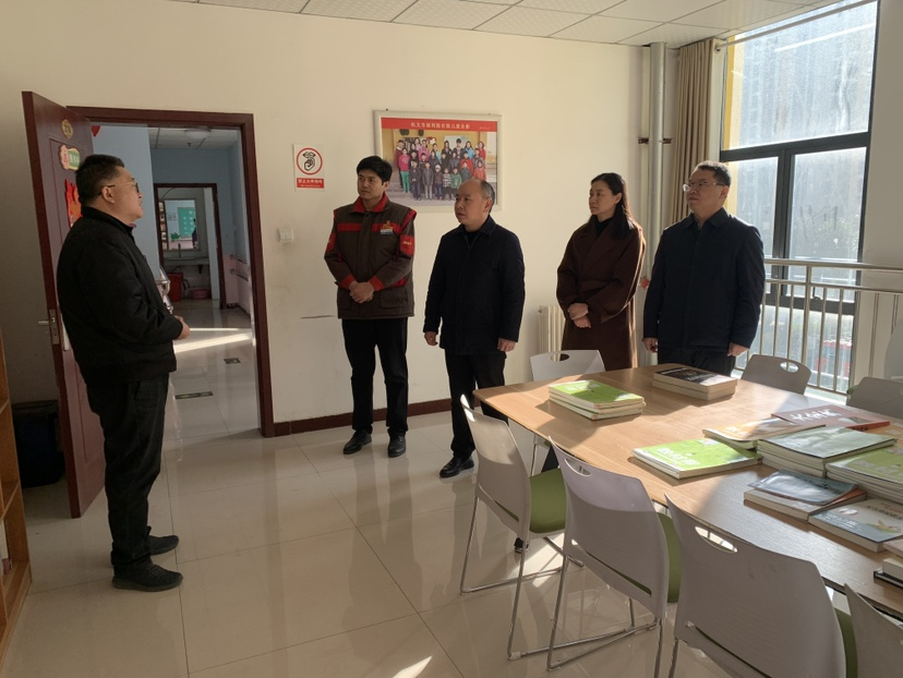 巩义市工商联到福利院开展关爱未成年人健康成长爱心捐赠活动(图2)