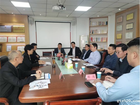 市工商联领导会见远东宏信有限公司副总裁张叶一行137.jpg
