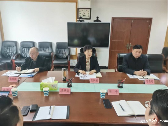 市工商联领导会见远东宏信有限公司副总裁张叶一行282.jpg
