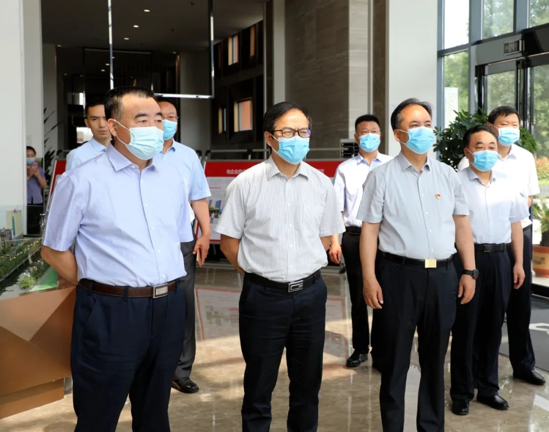 省委统战部调研组到新郑市调研(图1)