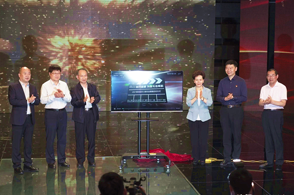 时代楷模·为奋斗者喝彩 2021郑州经济人物访谈展播正式启动(图1)