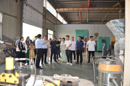 荥阳市委统战部、市工商联 组织开展“学党史、悟初心、谋发展”民营企业对标提升活动(图1)