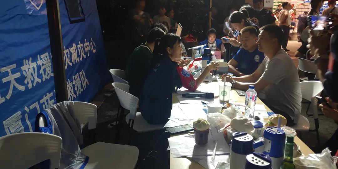 郑州市南平商会抗洪救灾献爱心在行动（一）(图1)