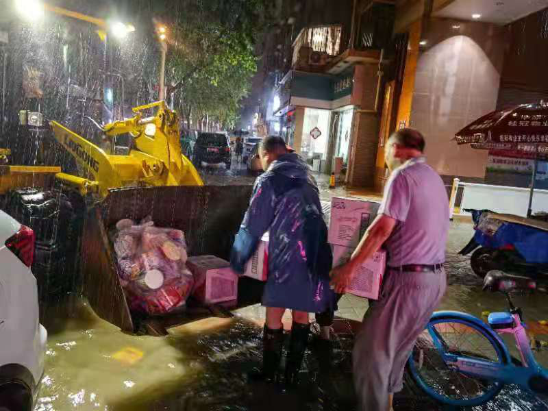 惠济区民营企业开展捐赠防汛救灾物资活动(图1)