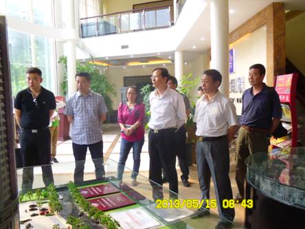 管城区工商联赴北下街街道工商联分会调研非公经济发展(图1)