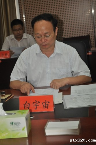 省委统战部副部长、省工商联党组书记杨京伟一行到我区调研国务院“小微企业29条”贯彻落实情况(图3)
