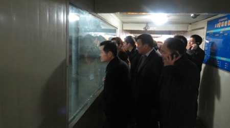 二七区副区长司文一到嵩山路街道辖区检查督导安全生产工作(图1)