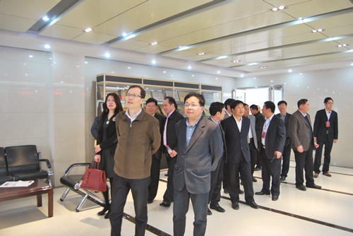 管城区工商联：全省非公有制经济人士理想信念实践活动推进会在管城回族区召开(图4)