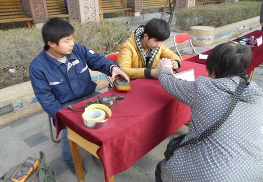 金水区南阳新村街道举办为民服务活动(图3)