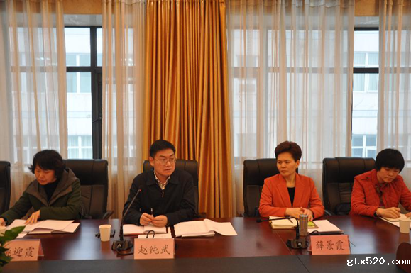 省工商联调研组来我市调研(图1)