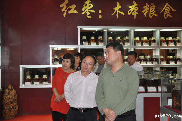 杨凌考察团赴郑州考察我市农产品生产企业(图1)
