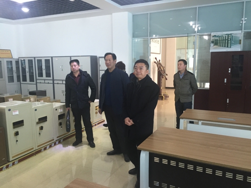 王新调研县（市、区）工商联和会员企业(图4)