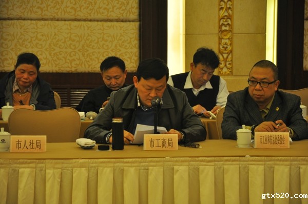 深入企业调研 邀各界座谈共商郑州非公经济发展良策(图8)