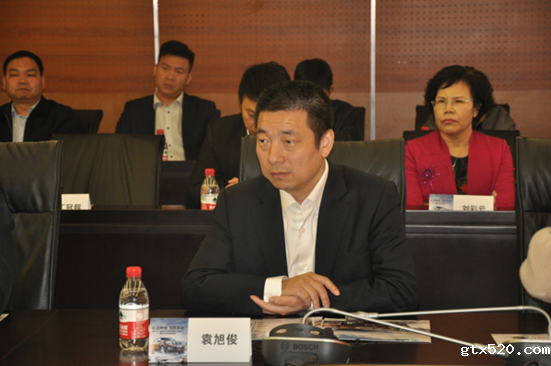 郑州市非公经济界十九大报告学习座谈会召开(图9)