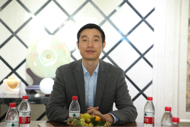 郑州市盐城商会党支部组织学习贯彻十九大会议精神(图3) 郑州市盐城商会党支部组织学习贯彻十九大会议精神(图3)