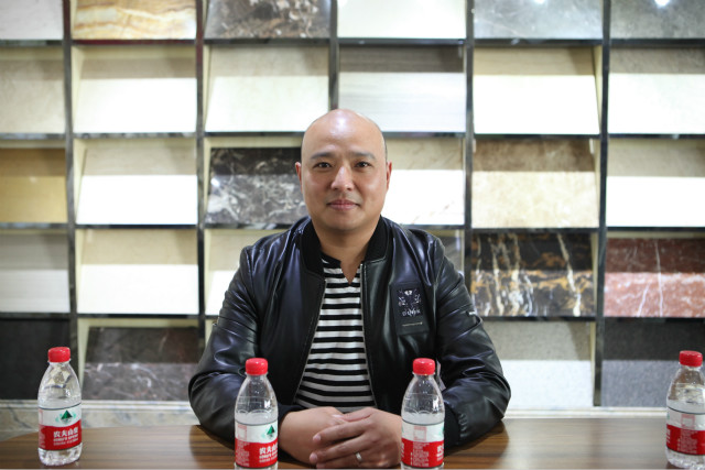 郑州市盐城商会党支部组织学习贯彻十九大会议精神(图7) 郑州市盐城商会党支部组织学习贯彻十九大会议精神(图7)