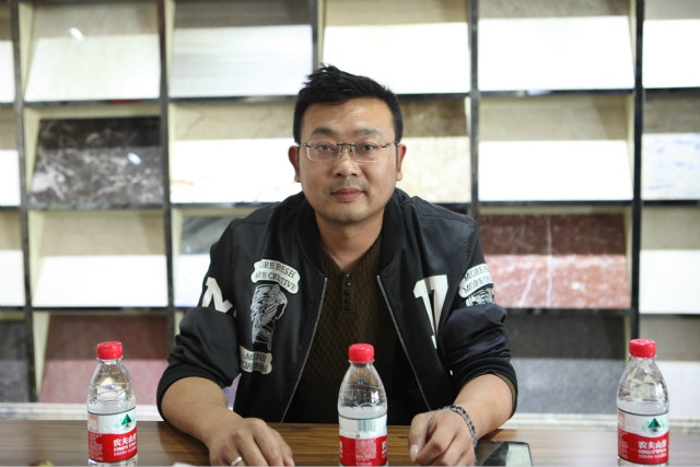 郑州市盐城商会党支部组织学习贯彻十九大会议精神(图10) 郑州市盐城商会党支部组织学习贯彻十九大会议精神(图10)