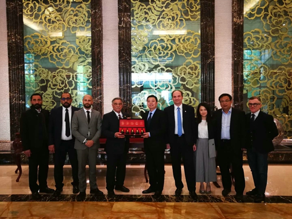 应伟德体育直播开奖入口邀请意大利马尔凯大区代表团来郑商务洽谈(图2) 应伟德体育直播开奖入口邀请意大利马尔凯大区代表团来郑商务洽谈(图2)