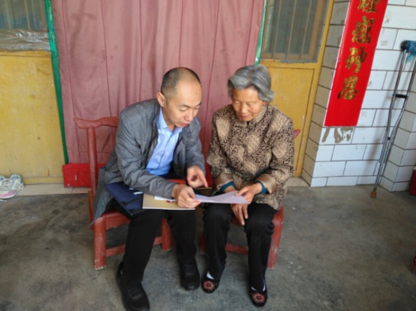 法律讲堂进乡村 美丽宋爻更出彩(图4) 法律讲堂进乡村 美丽宋爻更出彩(图4)