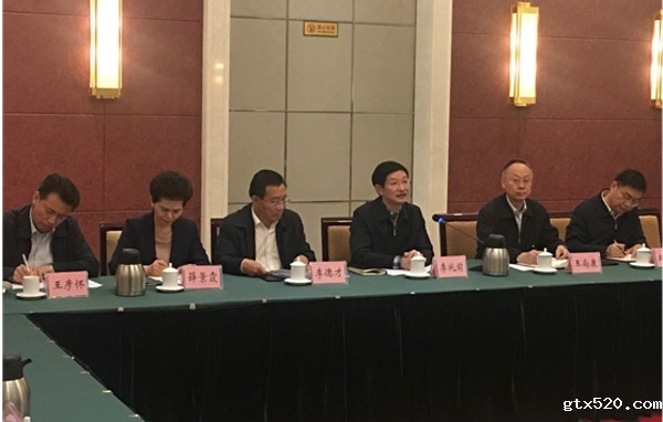 全国工商联第六联系调研组在郑州召开郑州市民营经济发展情况和推进工商联所属商会改革发展情况座谈会(图3)