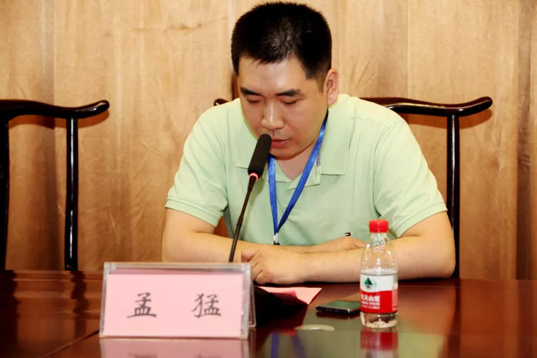 郑州市古玩业商会年会在郑州隆重举行(图4) 郑州市古玩业商会年会在郑州隆重举行(图4)