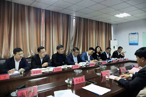 伟德体育直播开奖入口就“不忘初心、牢记使命”主题教育赴企业走访调研(图4)