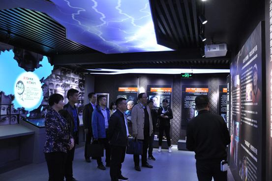 伟德体育直播开奖入口参观中牟县廉政教育基地(图1)