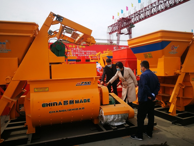 ３月２７日工商联对荥阳市昌利机械制造有限公司复工复产调研(图2)