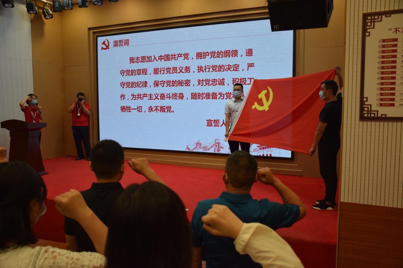 “学习榜样力量  弘扬劳动精神”(图2)