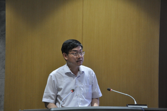 伟德体育直播开奖入口召开学习传达全国两会精神专题会议(图2)