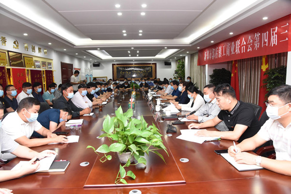 新郑市工商联走进基层促企业发展(图1)