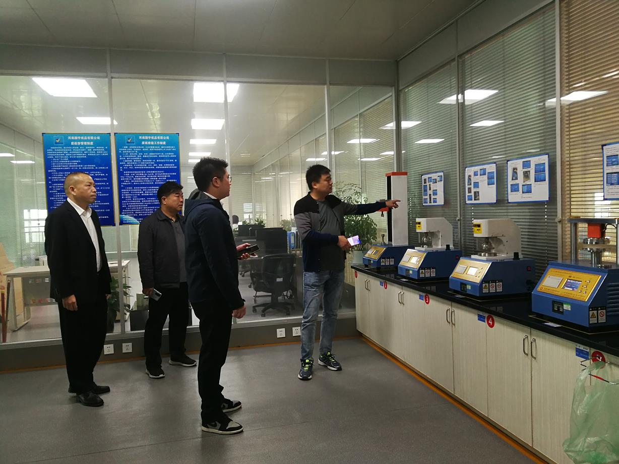 二七区工商联接待温州浙鲁建设开发股份有限公司考察团(图2)