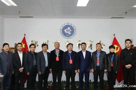 龙子湖街道人大工委组织 辖区内市区两级人大代表来我会视察工作(图3)