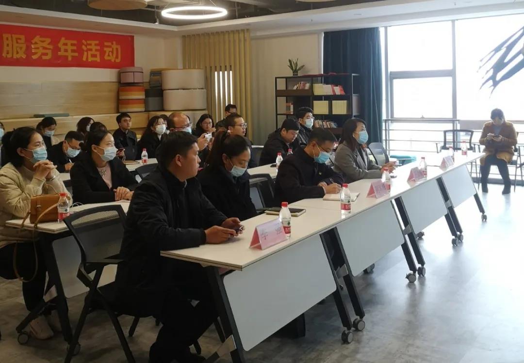 二七区举办“优化企业管理环境，推动企业快速发展”主题讲座(图2)