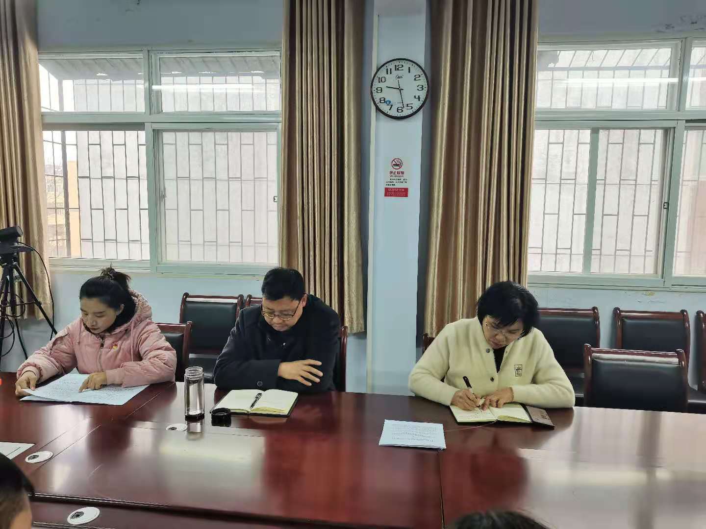 荥阳市工商联召开优化营商环境以案促改警示大会(图1)